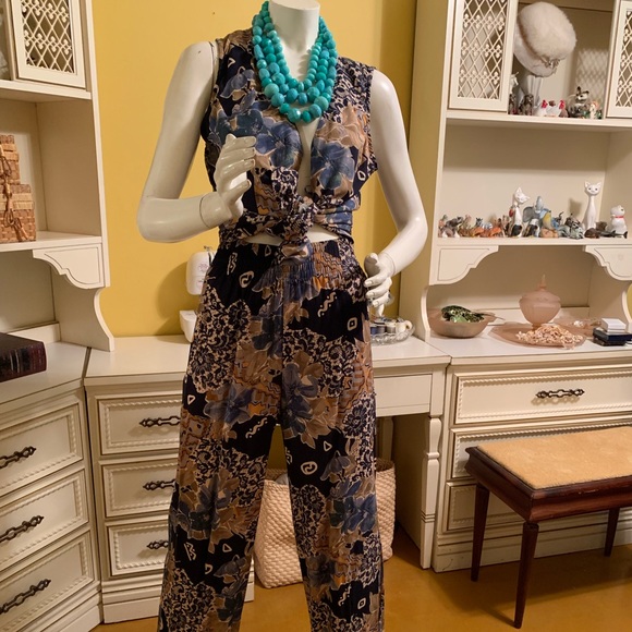 Vintage Paul Harris pant suit. - Picture 4 of 8